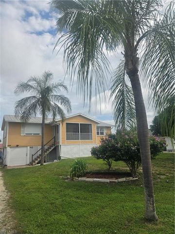 8093 Anhinga RD, Fort Myers, FL 33967