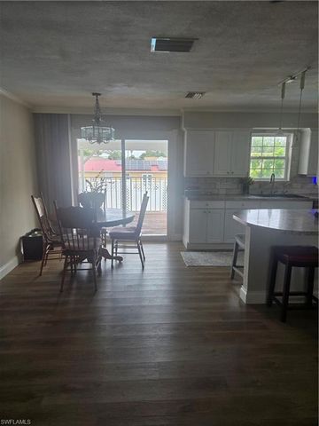 8093 Anhinga RD, Fort Myers, FL 33967