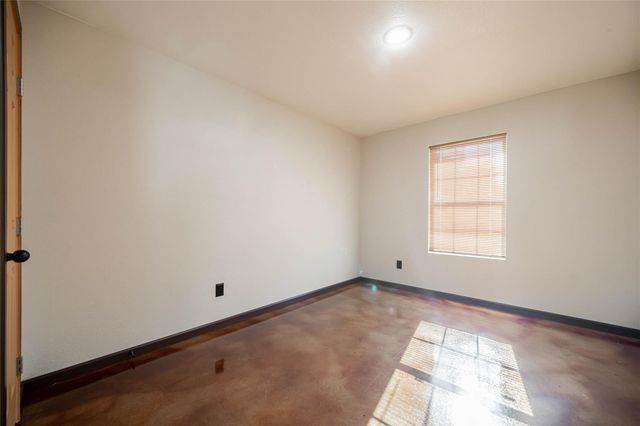 2900 Fitzhugh Avenue, Fort Worth, TX 76105