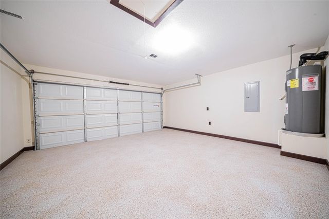 2900 Fitzhugh Avenue, Fort Worth, TX 76105