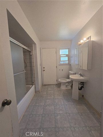 1964 Sierra Court, Merced, CA 95340