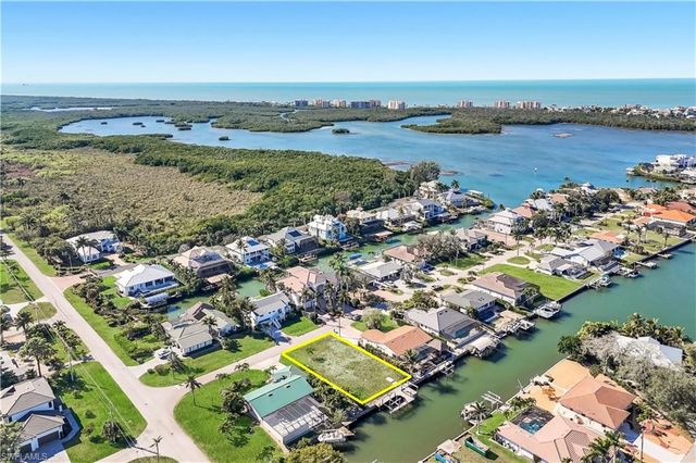 207 6th ST, Bonita Springs, FL 34134