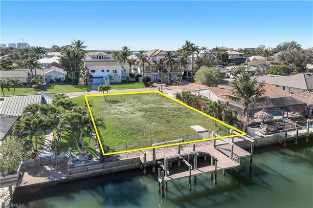 207 6th ST, Bonita Springs, FL 34134