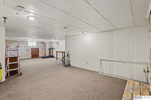4615 Bryson Street, Lincoln, NE 68510