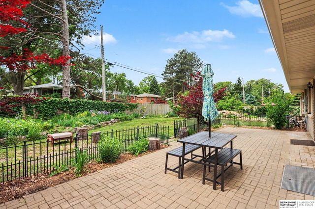 4615 Bryson Street, Lincoln, NE 68510
