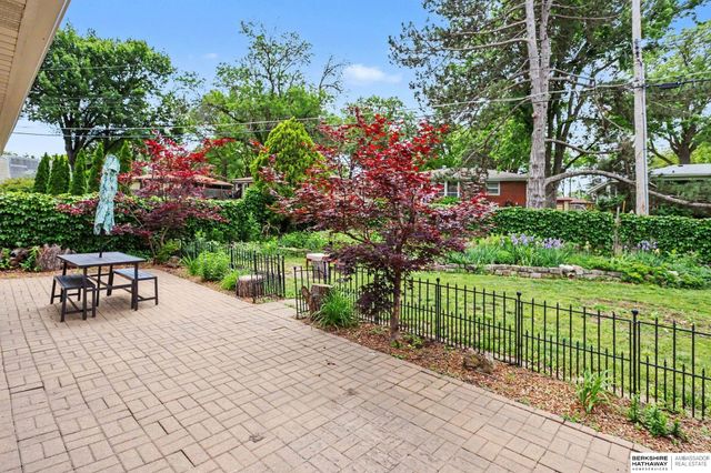 4615 Bryson Street, Lincoln, NE 68510