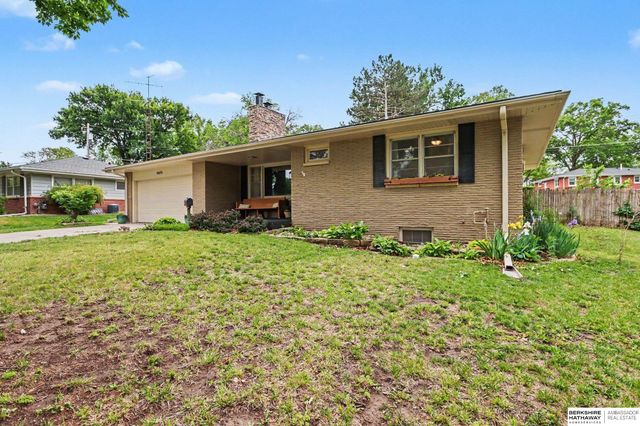 4615 Bryson Street, Lincoln, NE 68510