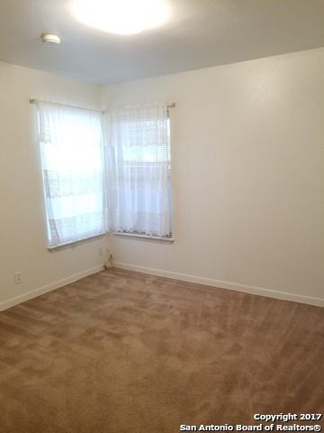214 BEECHWOOD AVE, Universal City, TX 78148