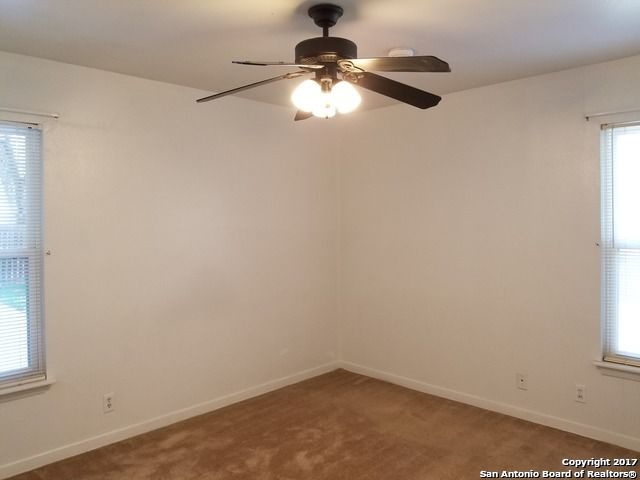 214 BEECHWOOD AVE, Universal City, TX 78148
