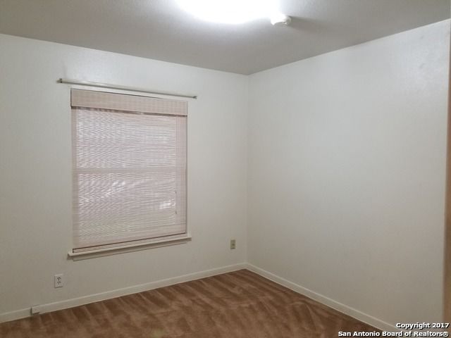 214 BEECHWOOD AVE, Universal City, TX 78148