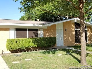 214 BEECHWOOD AVE, Universal City, TX 78148