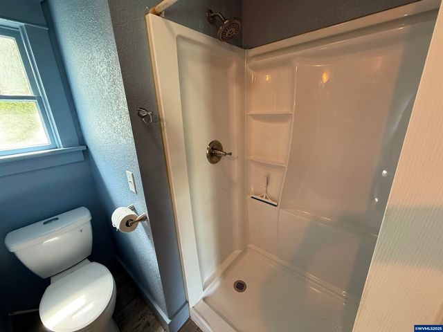 505 18th St SE, Salem, OR 97301