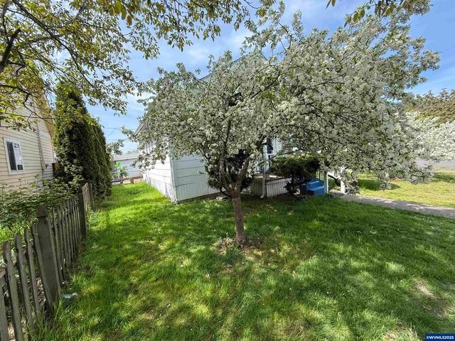505 18th St SE, Salem, OR 97301