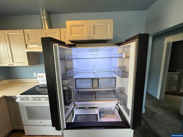 505 18th St SE, Salem, OR 97301