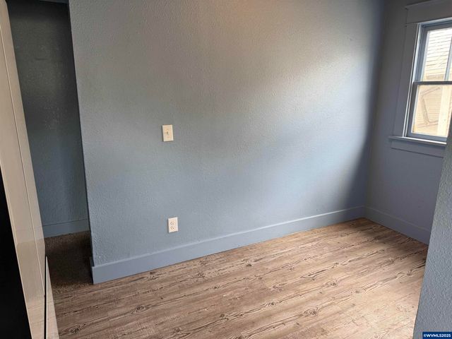 505 18th St SE, Salem, OR 97301