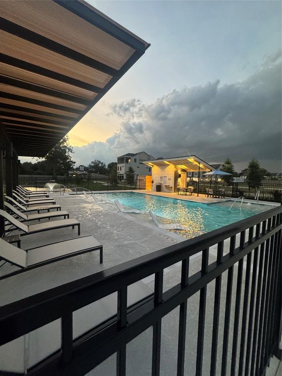 8707 Padua Lane, Houston, TX 77055