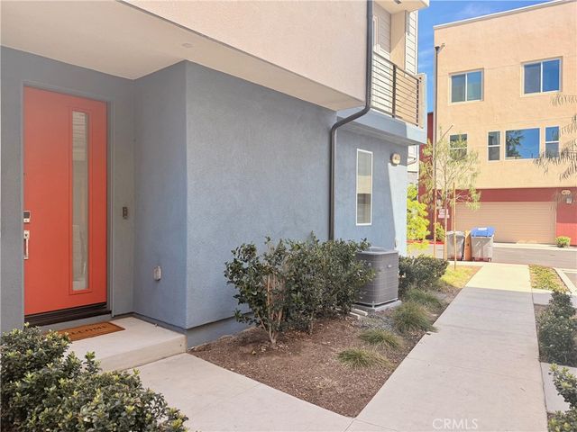 1677 W Lincoln 103, Anaheim, CA 92801