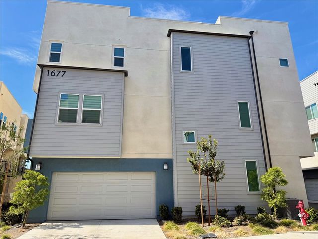 1677 W Lincoln 103, Anaheim, CA 92801