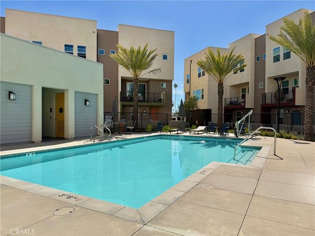 1677 W Lincoln 103, Anaheim, CA 92801