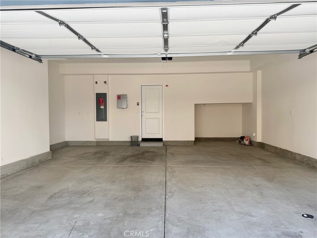 Image 26 of property listing at 1677 W Lincoln 103, Anaheim, CA 92801