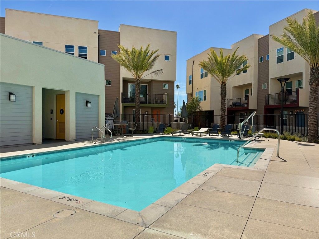 Image 28 of property listing at 1677 W Lincoln 103, Anaheim, CA 92801