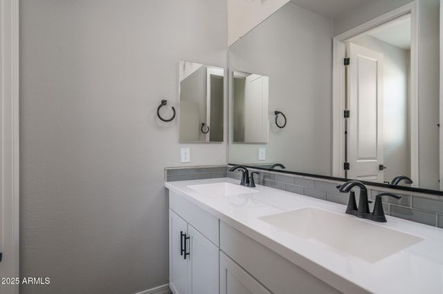 16227 W MARIPOSA GRANDE --, Surprise, AZ 85387