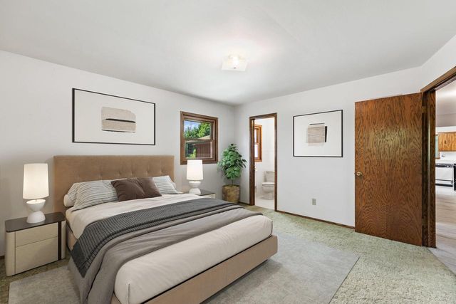 10538 Robinwood COURT, Cedarburg, WI 53012
