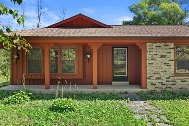 10538 Robinwood COURT, Cedarburg, WI 53012