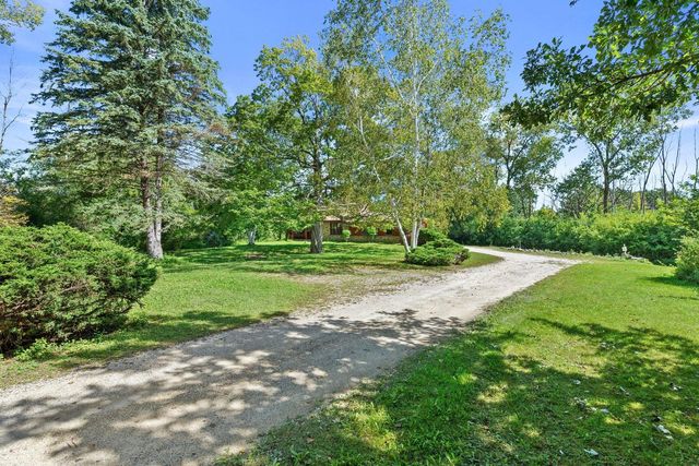 10538 Robinwood COURT, Cedarburg, WI 53012