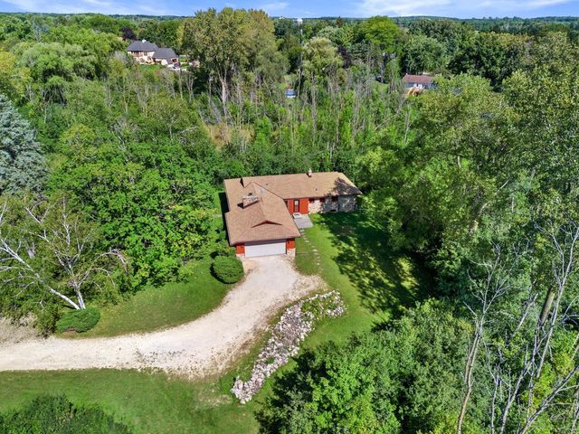 10538 Robinwood COURT, Cedarburg, WI 53012