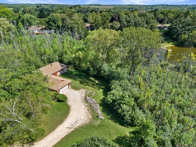 10538 Robinwood COURT, Cedarburg, WI 53012