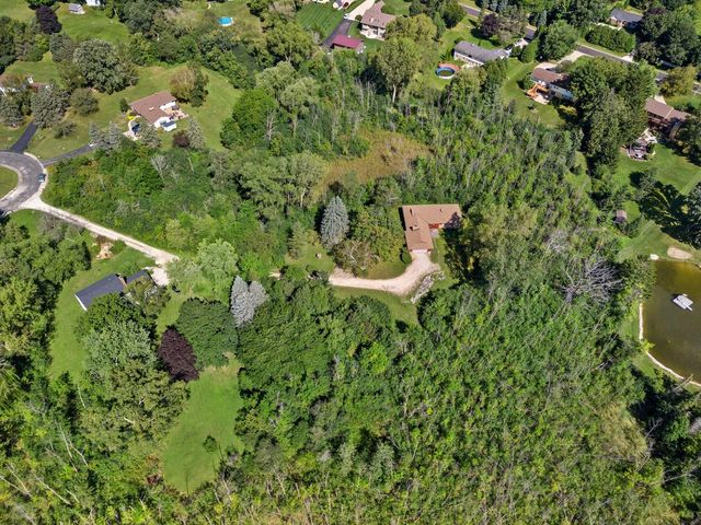 10538 Robinwood COURT, Cedarburg, WI 53012