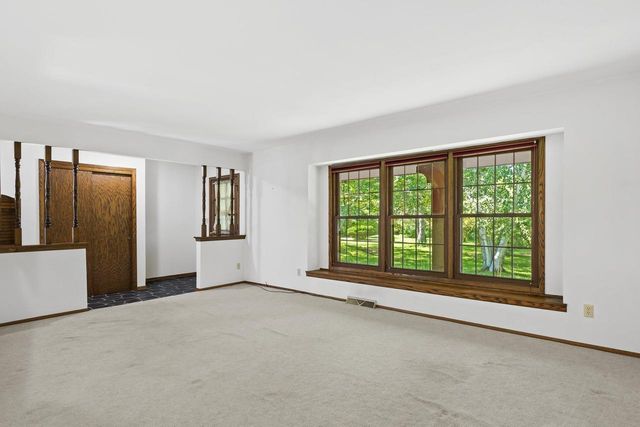 10538 Robinwood COURT, Cedarburg, WI 53012