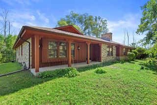 10538 Robinwood COURT, Cedarburg, WI 53012