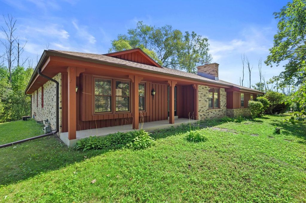10538 Robinwood COURT, Cedarburg, WI 53012