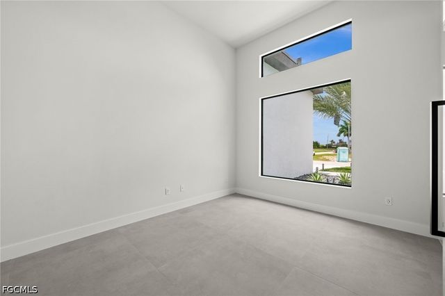 2833 SW 17th PL, Cape Coral, FL 33914
