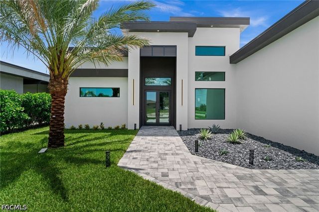 2833 SW 17th PL, Cape Coral, FL 33914