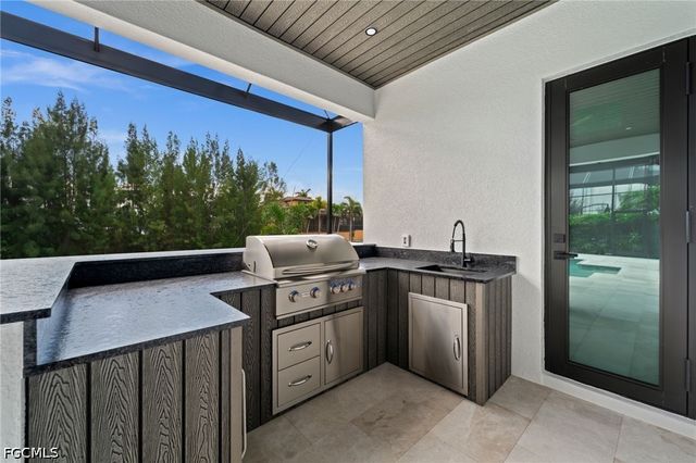 2833 SW 17th PL, Cape Coral, FL 33914