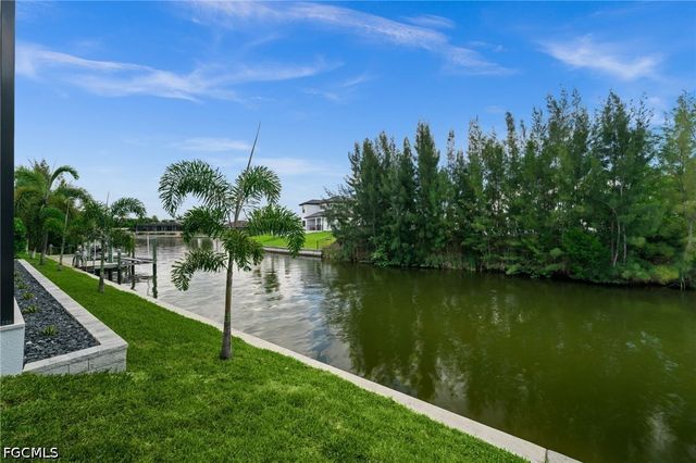 2833 SW 17th PL, Cape Coral, FL 33914