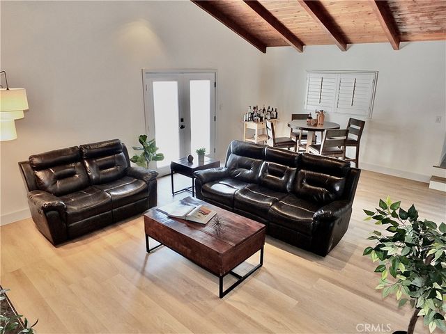5218 Bellflower, Lakewood, CA 90713