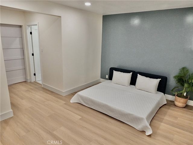5218 Bellflower, Lakewood, CA 90713