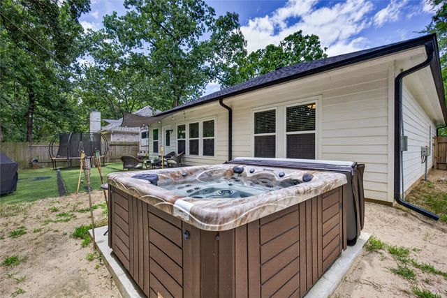 106 Paseo Patricia, Gun Barrel City, TX 75156