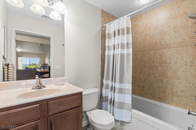49 Junegrass Way, Allamuchy Twp., NJ 07840