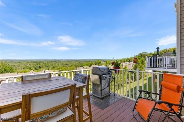 49 Junegrass Way, Allamuchy Twp., NJ 07840