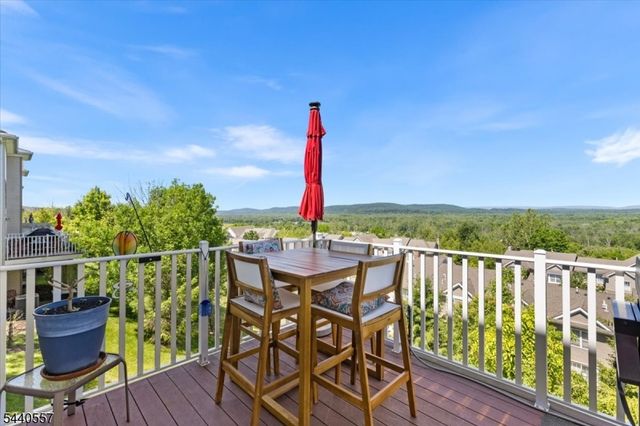 49 Junegrass Way, Allamuchy Twp., NJ 07840