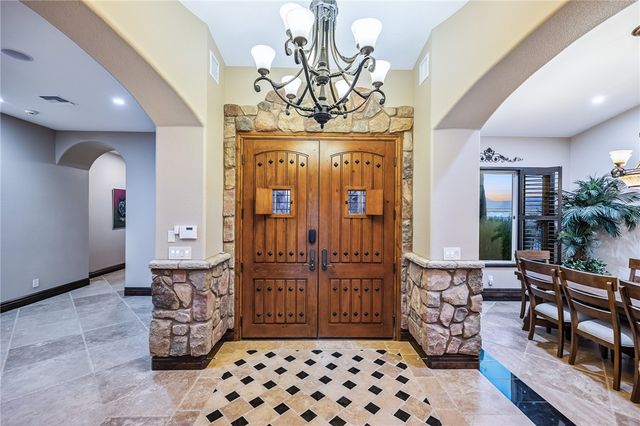 1439 Pioneer Trail, Bullhead City, AZ 86429