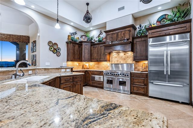 1439 Pioneer Trail, Bullhead City, AZ 86429