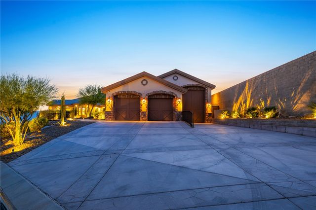 1439 Pioneer Trail, Bullhead City, AZ 86429