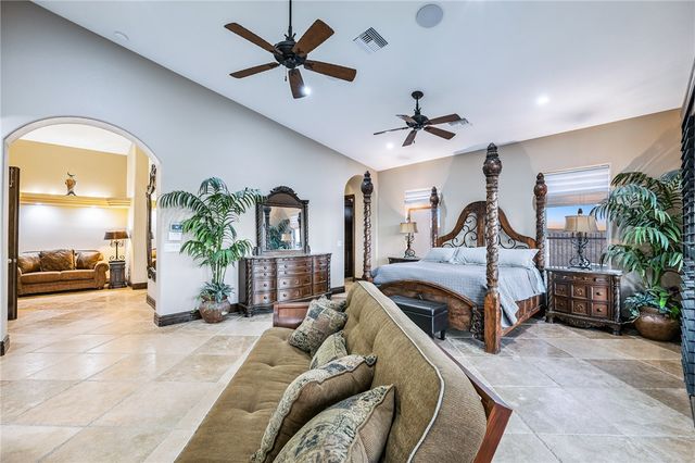 1439 Pioneer Trail, Bullhead City, AZ 86429