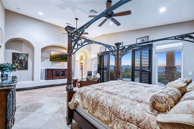 1439 Pioneer Trail, Bullhead City, AZ 86429